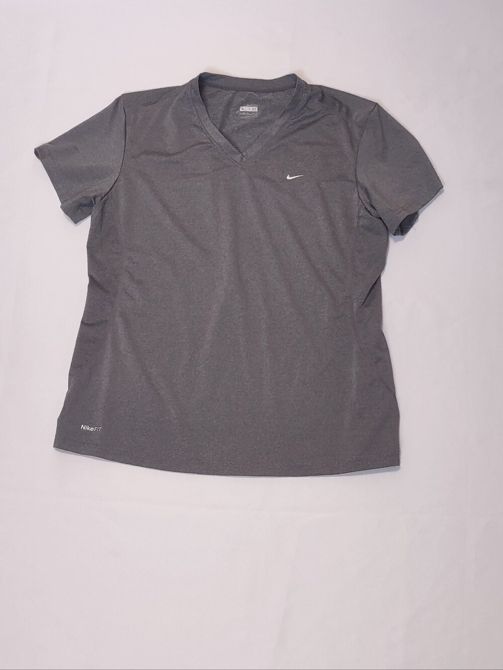 Nike Fit Dry Women's Gray Size Medium V Neck Athletic T-shirt